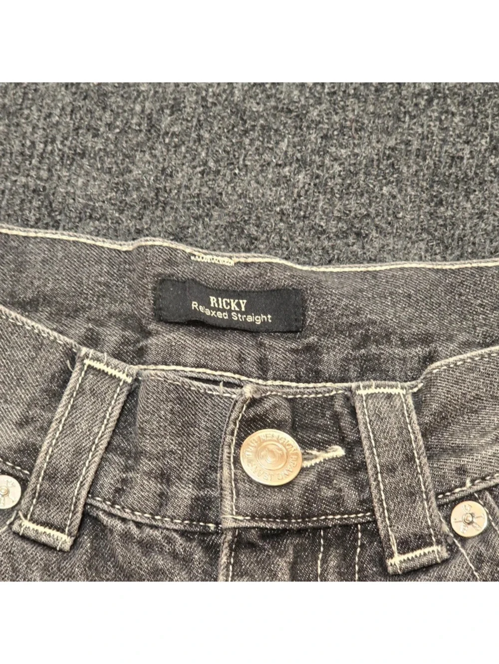 True Religion Ricky Relaxed Straight Shorts Men’s 31 Gray Zigzag Horseshoe